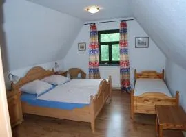 Landhaus mit Schwimmbad in Dargun, cleaning included