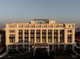 Souphattra Hotel Vientiane，位于万象的带泳池的酒店