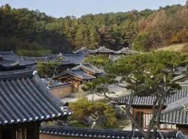 Rakkojae Hahoe Hanok Hotel