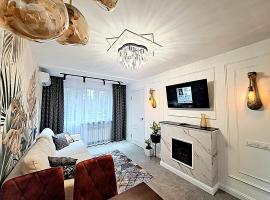 Апартаменты Marin в самом центре，位于哈尔科夫的带热水浴缸的酒店