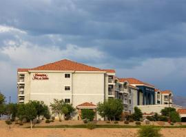 Hampton Inn & Suites by Hilton Mesquite，位于梅斯基特的酒店
