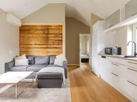 Relaxing Stay close to Nature and History