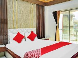 Om Shanti Guest House-Near Ruby General Hospital & Science City，位于加尔各答的酒店