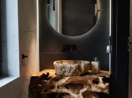 W szczerym lesie - Domek z sauną i jacuzzi w lesie nad Jeziorem Mucharskim