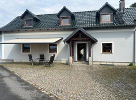 Ferienwohnung Christa，位于Hähnichen的酒店