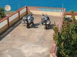 Casa Dina