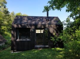 La Tiny House de La Rivière，位于Sceaux-du-Gâtinais的酒店