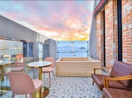 Jinhae 701 Hotel，位于昌原市的酒店