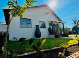 Calabash Executive Stay，位于伯诺尼的酒店