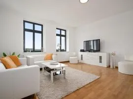 Ferienwohnung SeaView mit Seeblick und eigener Sonnenterrasse mit Seezugang