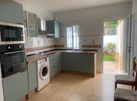 Casa Rural El Jazminero，位于Fernán Pérez的酒店