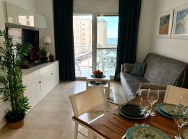 Chula Vista Apartamento, 200m de la playa, piscina, parking，位于代穆斯的酒店