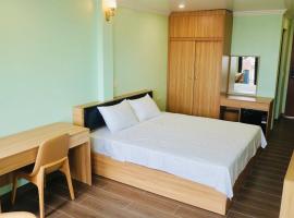 Jademay Airport Hotel，位于Sóc Sơn的酒店