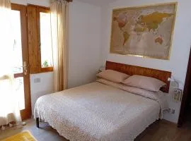 Benjamin Room