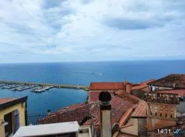 fairytale home - six guests