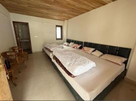 Sidharth stay and vip camping，位于Kedārnāth的酒店