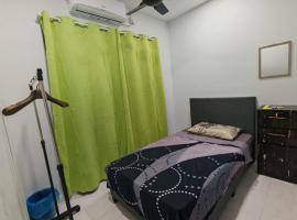 MixxHome Seremban 2, One Single Bed, Share Bath，位于芙蓉的酒店
