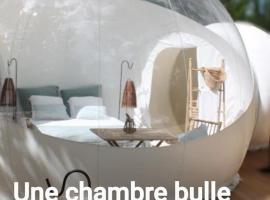 Dormir dans une bulle Grandiose, avec Spa, la tête dans les étoiles，位于锡富尔勒普拉日的豪华帐篷