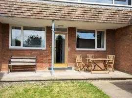 Quiet, Cozy Flat & Garden In Leafy Sheffield Area
