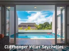 Chic 4BR Villa with Private Pool by Cliffhanger Villas，位于Misere的酒店