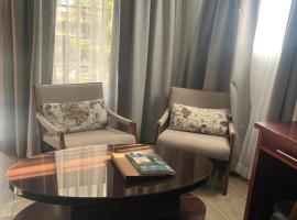 Tlou- Sejie Hotel，位于帕拉佩的酒店