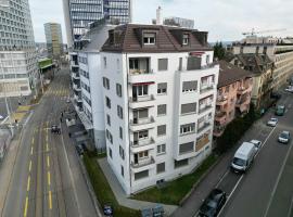Downtown Dream 3 5BR with Balcony and Style BA21，位于苏黎世的酒店