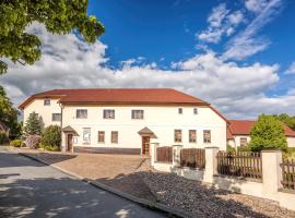 Pension U Lípy，位于Rovečné的酒店
