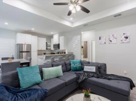 Apt 1 Modern New 2bed 2bath，位于法尔的酒店