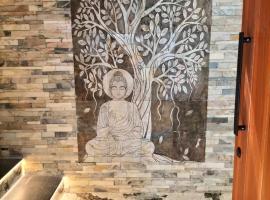 Bluevalley Estate - Three Bedroom Villa，位于埃尔加德的酒店