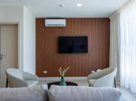 Deluxe Condo Suite 1BR with Ocean and City View