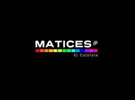 Matices Hostel Centro，位于埃尔卡拉法特的酒店