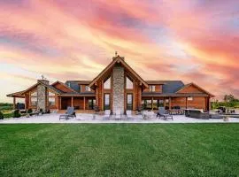 Luxury Log Cabin Epic Views Hot Tub