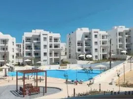 شاليه دور أول بأسانسير في زون راحة وأناقة صيفية