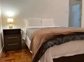 Suíte independente no centro