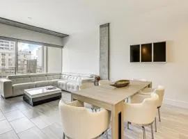 Modern Sarasota Condo with Pool Walk to Water!