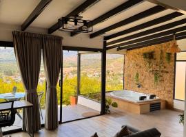 Glamping La Luna Mirador Jarana Villa de Leyva，位于莱瓦镇的酒店
