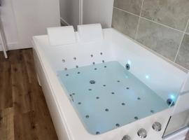 La Source Spa Balnéo，位于丰特奈勒孔特的酒店
