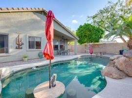 4 Mi to Usery Mtn Relaxing Retreat in Mesa!，位于梅萨的酒店