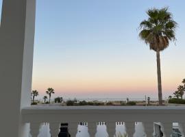 Spacious villa, sea view，位于卡博尼格洛的酒店