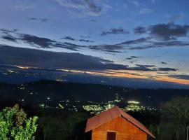 Cabaña El Retiro en Guaduas，位于瓜杜阿斯的酒店