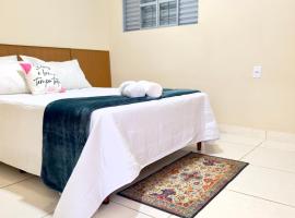 Casa 3Km do centro Sete Lagoas - 35，位于塞蒂拉瓜斯的酒店