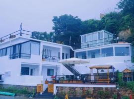 Boatman Waterside Holiday Bed and Breakfast，位于嵊泗的别墅