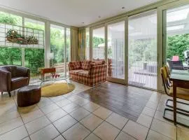 Holiday Home Oldenzaal near Hulsbeek, cleaning included