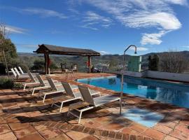 Farmhouse in Andalusia with Private Pool, cleaning included，位于Algámitas的酒店