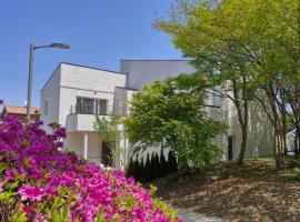 Urban Stay Guesthouse，位于仁川市的酒店