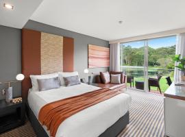 Lakeside Hotel and Conference Centre，位于悉尼的酒店