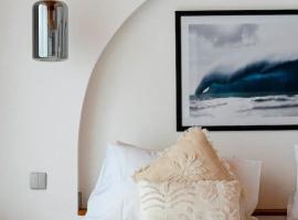 Cozy Wellness Villa- Sauna & Pools, 3 Min to Beach，位于Bingin Beach的酒店
