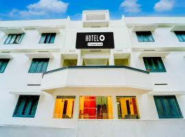 Super Hotel O Kazhakootam Near Technopark Phase 2，位于特里凡得琅的酒店