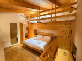 A Casa di Ida, Rifugio Rustico Stile Chalet in Cilento，位于Cannalonga的木屋