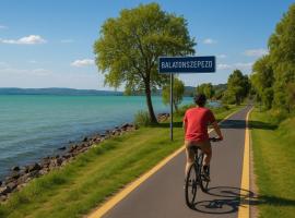 Balaton Bay Balatonszepezd，位于鲍洛通塞派兹德的酒店
